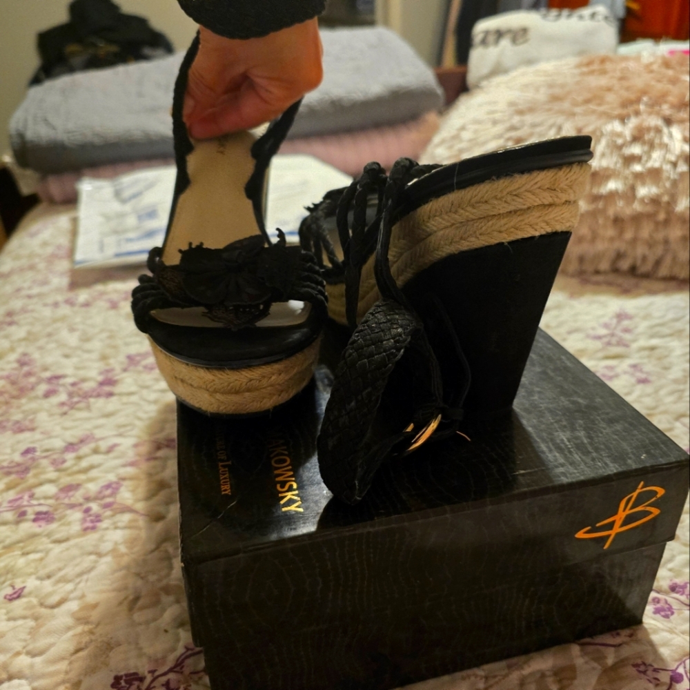 Womens sz 8.5 Black B. Makowsky Espadrilles‎